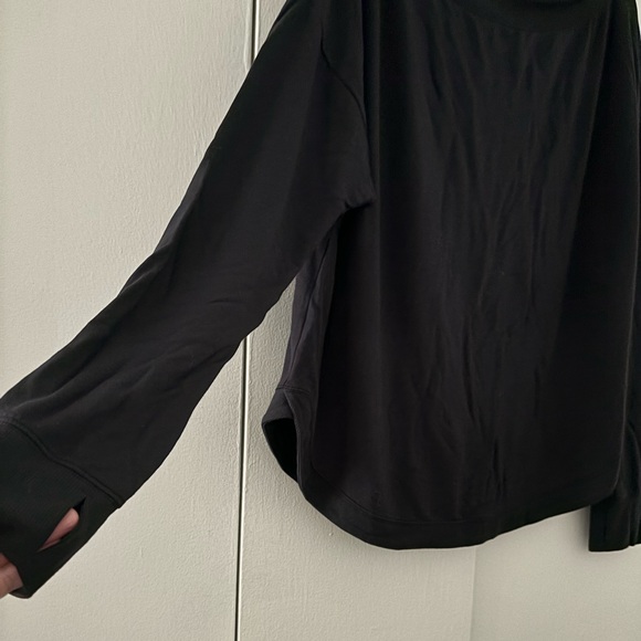 Black All In Motion top - Picture 2 of 5